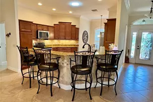 632 Coronaca Ct, The Villages, FL 32163 - Photo 8