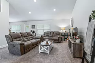 9312 SE 162nd Pl, Summerfield, FL 34491 - Photo 12