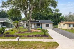 1015 W Montrose St, Clermont, FL 34711 - Photo 4