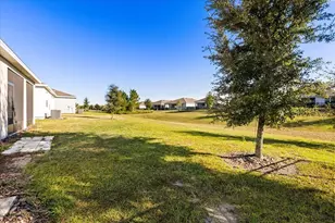 8104 Penrose Pl, Wildwood, FL 34785 - Photo 26