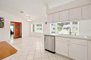 27202 Racquet Cir, Leesburg, FL 34748 - Photo 18