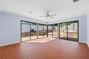 17 Hibiscus Ct, Eustis, FL 32726 - Photo 4