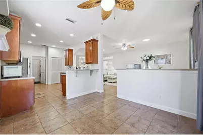 6342 Sanders Grove Circle, Okahumpka, FL 34762 - Photo 18