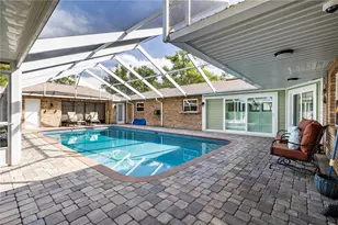 32834 Lakeshore Dr, Tavares, FL 32778 - Photo 22