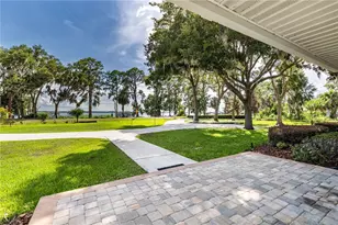 32834 Lakeshore Dr, Tavares, FL 32778 - Photo 16