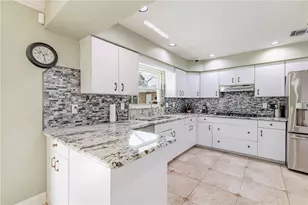 32834 Lakeshore Dr, Tavares, FL 32778 - Photo 56