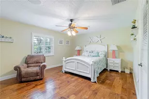 32834 Lakeshore Dr, Tavares, FL 32778 - Photo 72