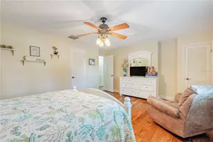 32834 Lakeshore Dr, Tavares, FL 32778 - Photo 74