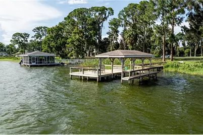 32834 Lakeshore Drive, Tavares, FL 32778 - Photo 10