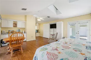 32834 Lakeshore Dr, Tavares, FL 32778 - Photo 78
