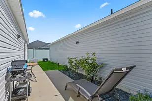 7536 Kuenher Ct, The Villages, FL 34762 - Photo 40
