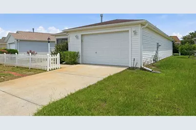 1614 Gibbes Way, The Villages, FL 32162 - Photo 2
