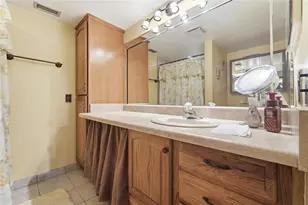 5605 Coral Lake Dr, Margate, FL 33063 - Photo 20