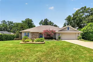 705 Hilltop Ct, Mount Dora, FL 32757 - Photo 2