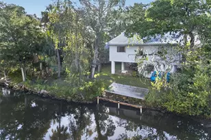 2350 S Waterman Dr, Crystal River, FL 34429 - Photo 14