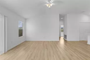 7185 Fay Ct, The Villages, FL 34762 - Photo 8