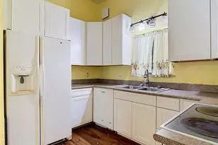 24930 Avenue C, Paisley, FL 32767 - Photo 16