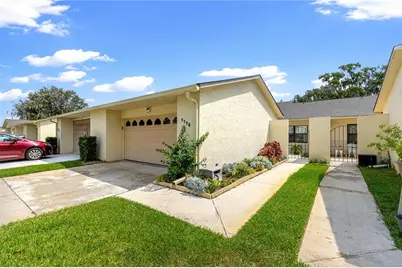 2226 Cypress Cove Drive #2226, Tavares, FL 32778 - Photo 4