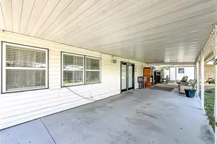 1025 Capella Dr, Tavares, FL 32778 - Photo 44