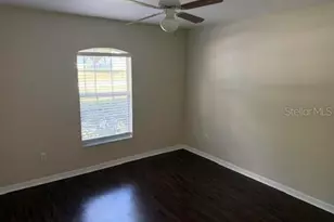 513 Hamlet Ct, Fruitland Park, FL 34731 - Photo 8