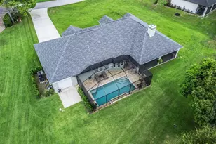 3828 Oak Pointe Dr, Lady Lake, FL 32159 - Photo 4