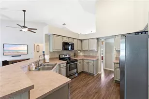1053 Old Coventry Ct, Oviedo, FL 32765 - Photo 10