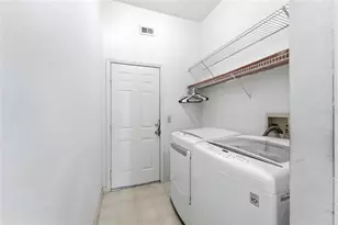 1053 Old Coventry Ct, Oviedo, FL 32765 - Photo 32
