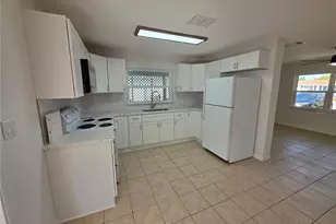 4450 Essex Ln, Spring Hill, FL 34606 - Photo 6