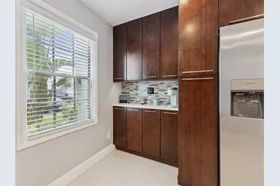 4779 Coquina Key Drive SE, Saint Petersburg, FL 33705 - Photo 16