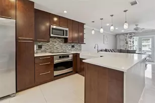 4779 Coquina Key Dr SE, Saint Petersburg, FL 33705 - Photo 14