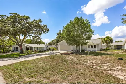 1305 Moray Court, Leesburg, FL 34788 - Photo 2