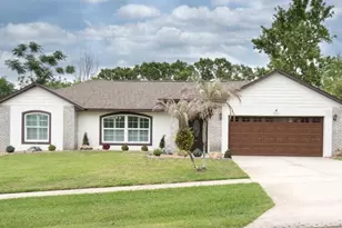 831 Forestwood Dr, Minneola, FL 34715 - Photo 1