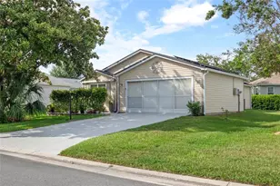 521 San Pedro Dr, The Villages, FL 32159 - Photo 2