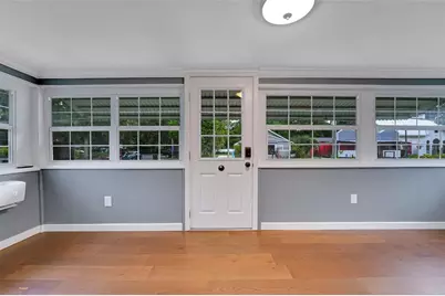 330 S Highland Street, Mount Dora, FL 32757 - Photo 4