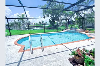 2401 W Marion Avenue, Punta Gorda, FL 33950 - Photo 2