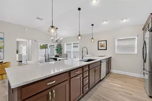 4686 Hiles Pl, The Villages, FL 32163 - Photo 10