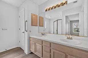 2129 Margarita Dr, The Villages, FL 32159 - Photo 18