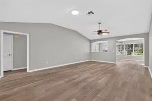 2129 Margarita Dr, The Villages, FL 32159 - Photo 10