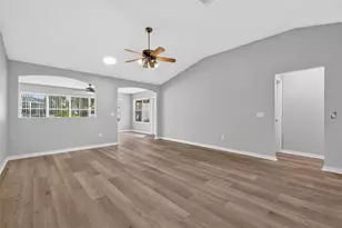 2129 Margarita Dr, The Villages, FL 32159 - Photo 6