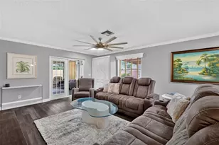1004 Laredo Ln, Lady Lake, FL 32159 - Photo 16