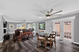 1004 Laredo Ln, Lady Lake, FL 32159 - Photo 14