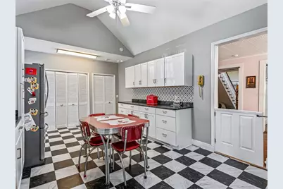 511 E Mirror Lake Drive, Fruitland Park, FL 34731 - Photo 38