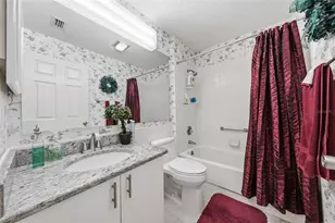 511 San Lorenzo Ct, Lady Lake, FL 32159 - Photo 24