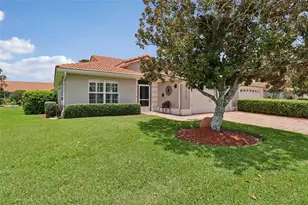 10172 Mainsail Dr, Oxford, FL 34484 - Photo 4