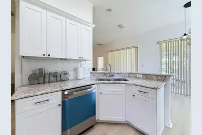 25206 Ormond Court, Leesburg, FL 34748 - Photo 14