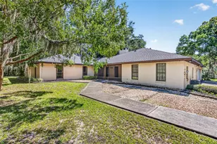 2272 SW Grandview Ave, Dunnellon, FL 34431 - Photo 1