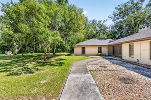 2272 SW Grandview Ave, Dunnellon, FL 34431 - Photo 8