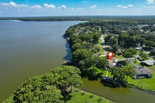1000 Loves Point Dr, Leesburg, FL 34748 - Photo 2