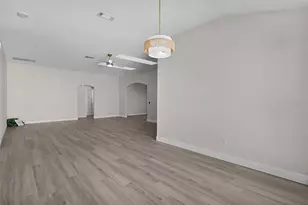 1012 Diego Ct, Lady Lake, FL 32159 - Photo 10