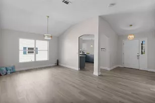 1012 Diego Ct, Lady Lake, FL 32159 - Photo 4